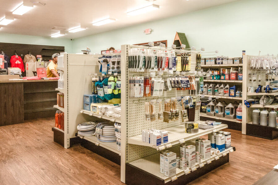 Marine Store, Boat Marina Store, Fuel Docks Red Rock Marina in IA